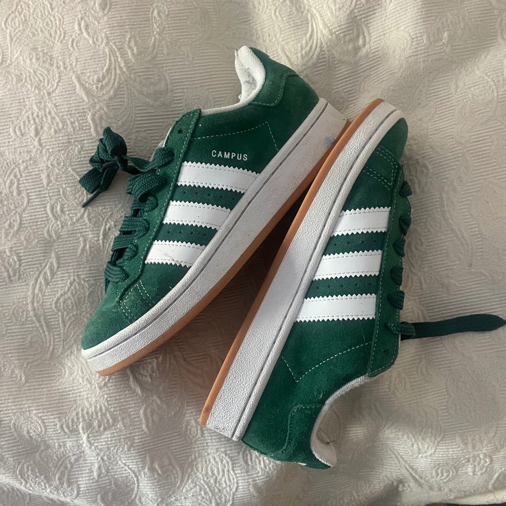 Adidas green campus 00s